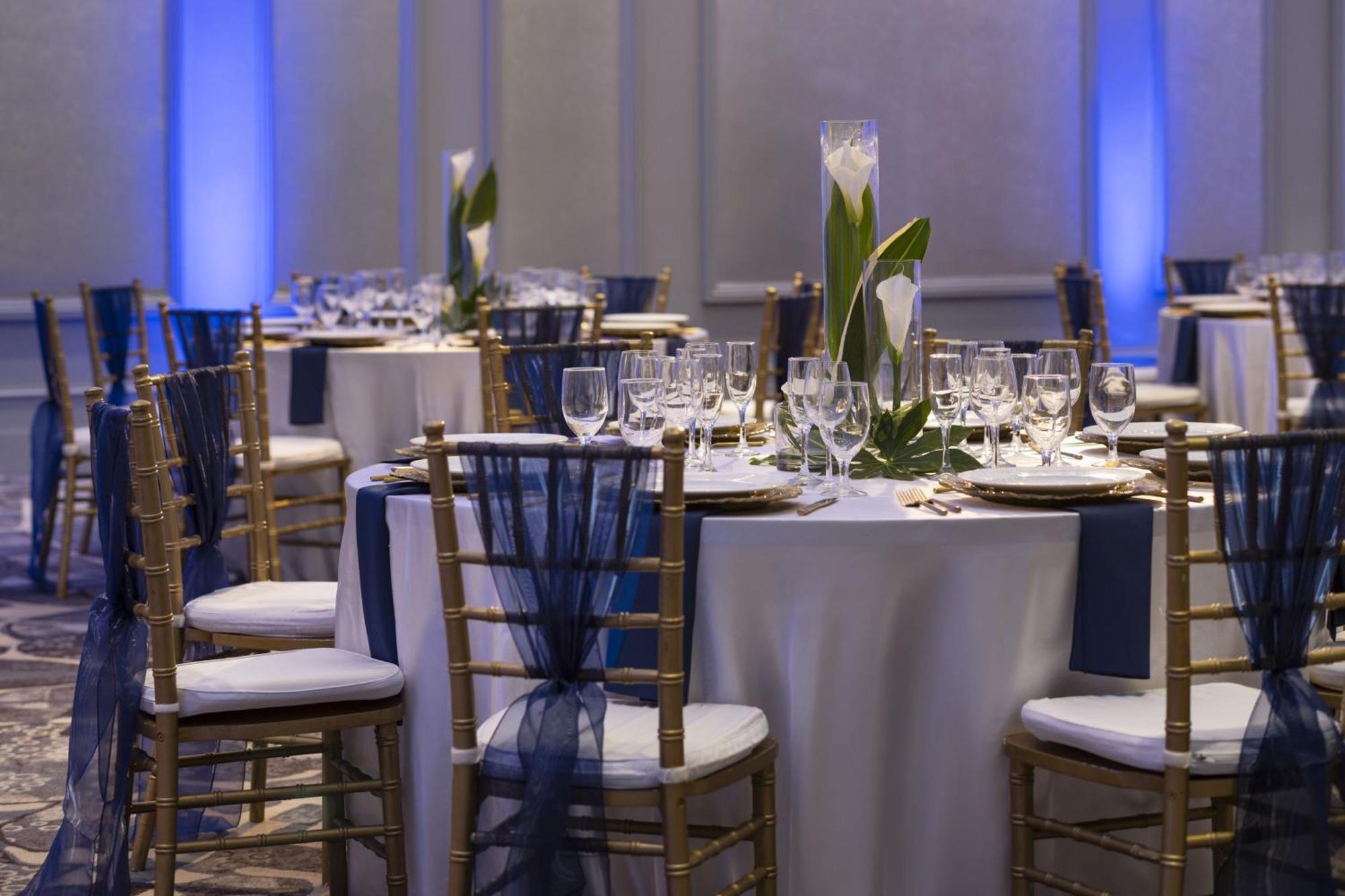 Le Meridien Ню Орлиънс Екстериор снимка